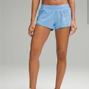 NWT lululemon HR hotty hot size 0/2.5”